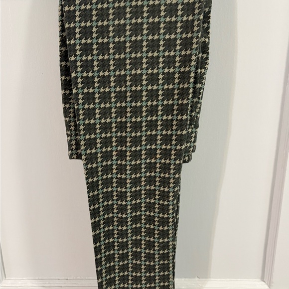 Pact Pants - Pact Black and Gray Leggings with Geometric Pattern